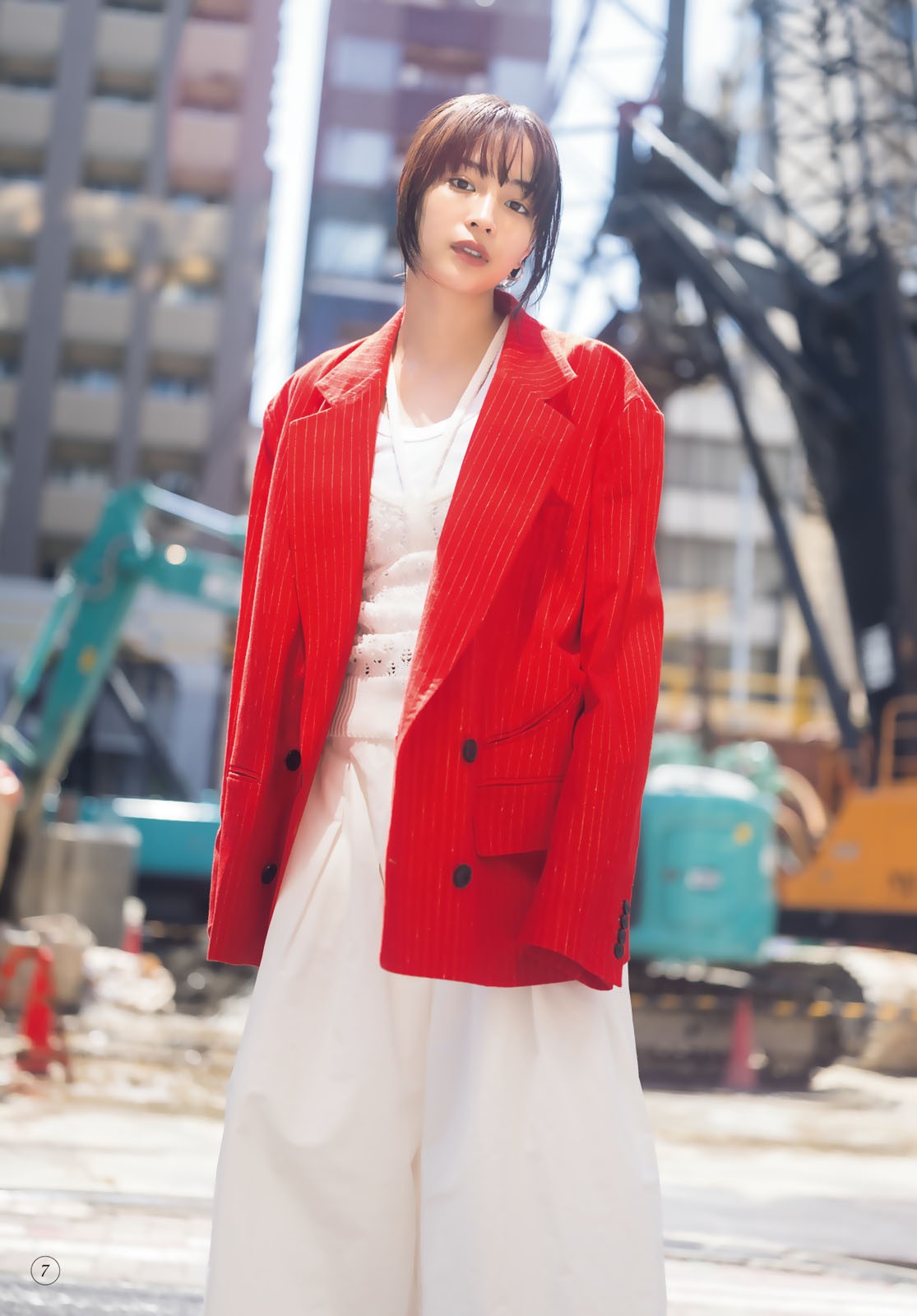 Hirose Suzu 広瀬すず, Shonen Magazine 2023 No.27 (週刊少年マガジン 2023年27号)