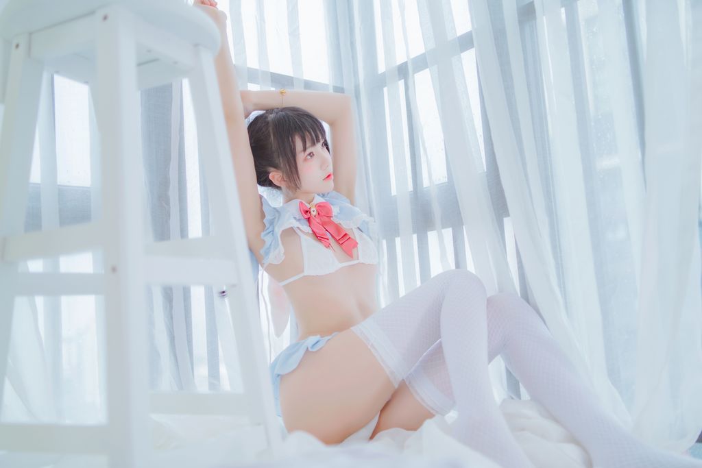 Coser @ 桜 桃 喵 Vol.005 爱丽丝 的 兔子 + 特写 (76 photos)