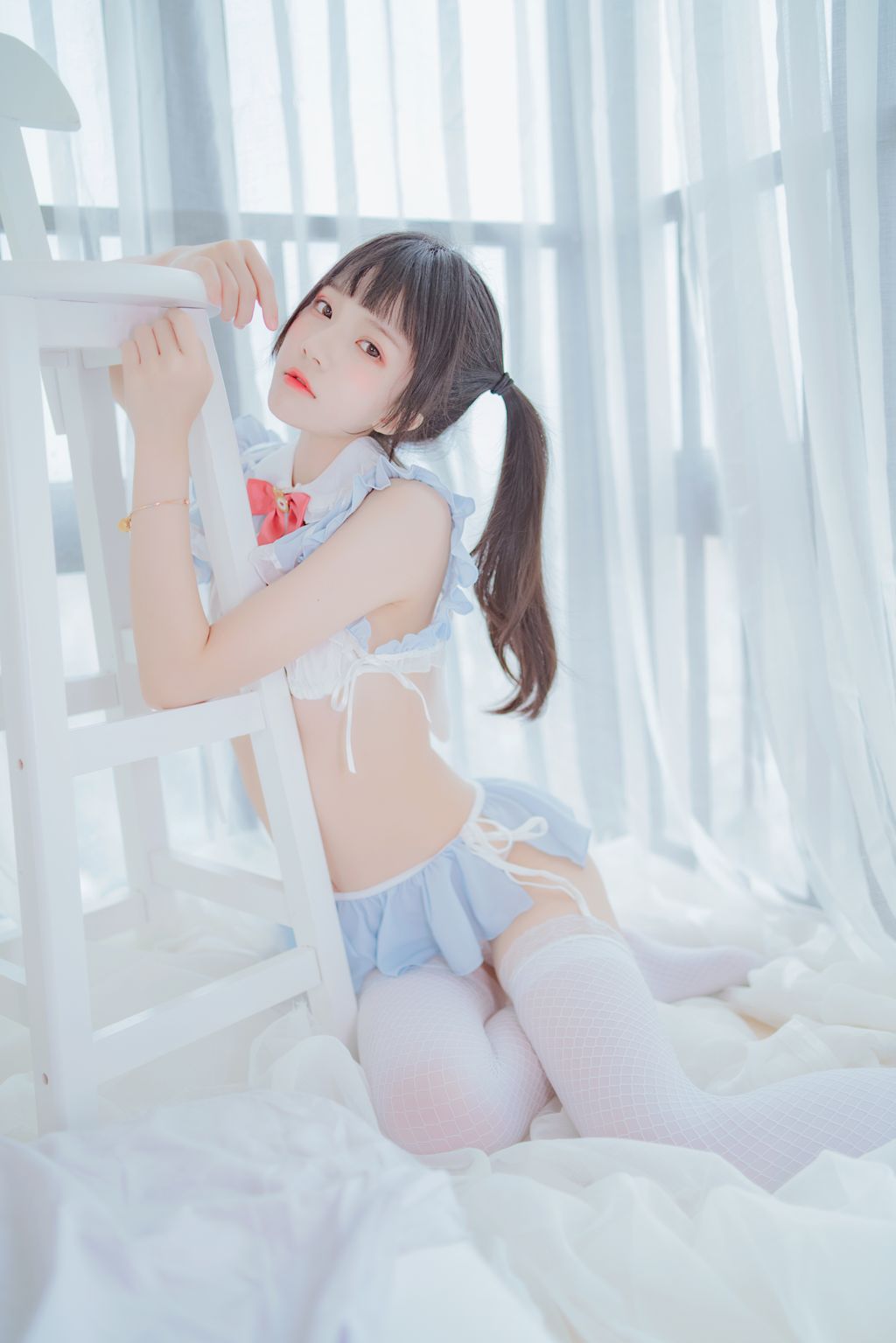 Coser @ 桜 桃 喵 Vol.005 爱丽丝 的 兔子 + 特写 (76 photos)