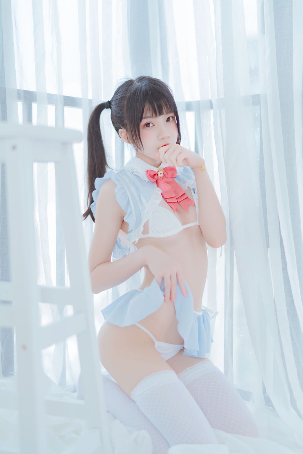 Coser @ 桜 桃 喵 Vol.005 爱丽丝 的 兔子 + 特写 (76 photos)