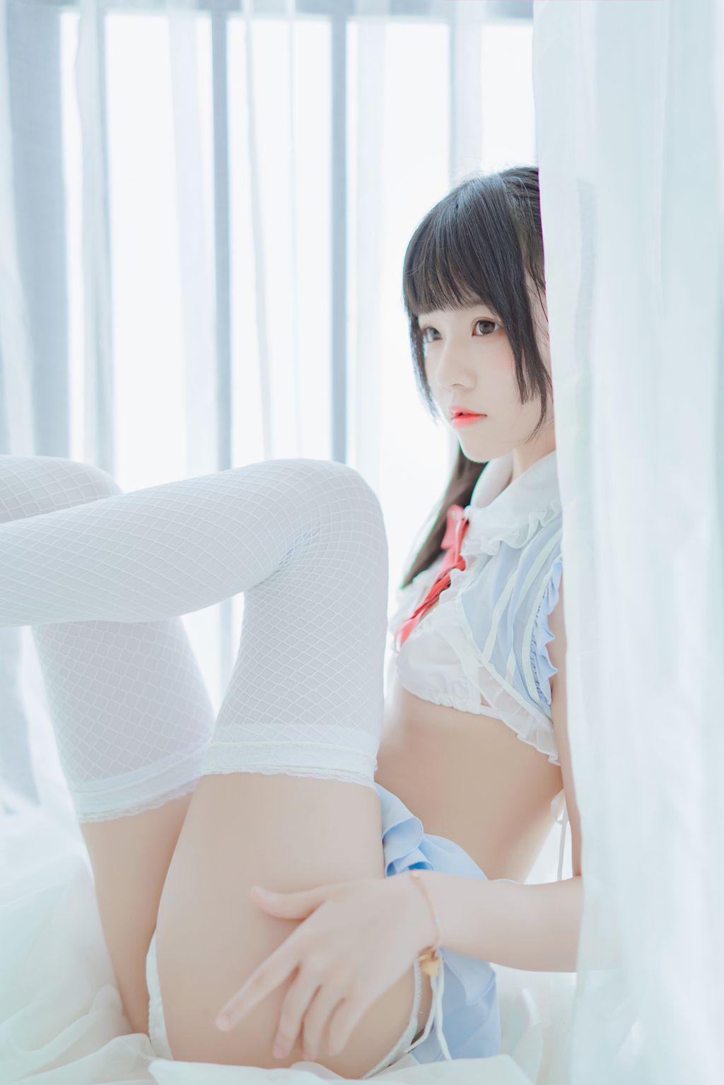 Coser @ 桜 桃 喵 Vol.005 爱丽丝 的 兔子 + 特写 (76 photos)