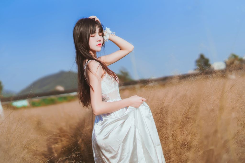 Coser @ 桜 桃 喵 Vol.013 冬眠 2018 系列 - 白裙 (下) (45 photos)