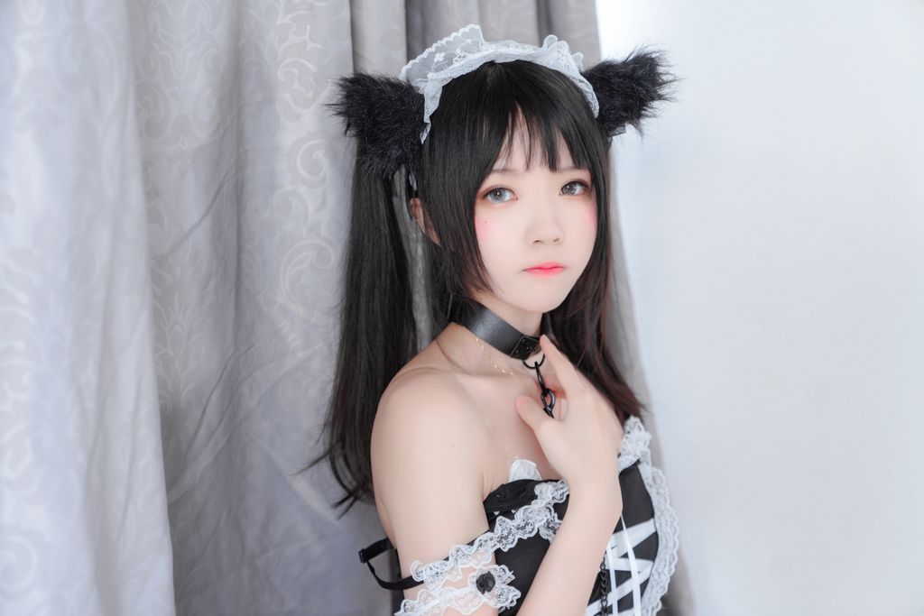 Coser @ 桜 桃 喵 Vol.021 黑猫 妹 抖 (黑猫 女仆) (78 photos)