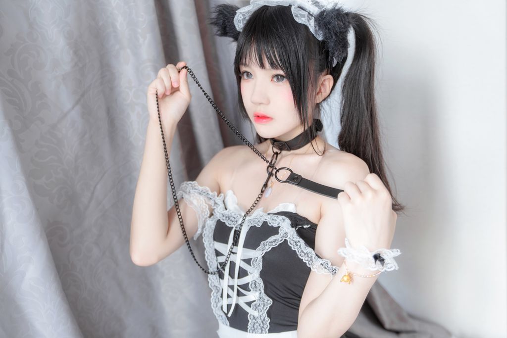 Coser @ 桜 桃 喵 Vol.021 黑猫 妹 抖 (黑猫 女仆) (78 photos)