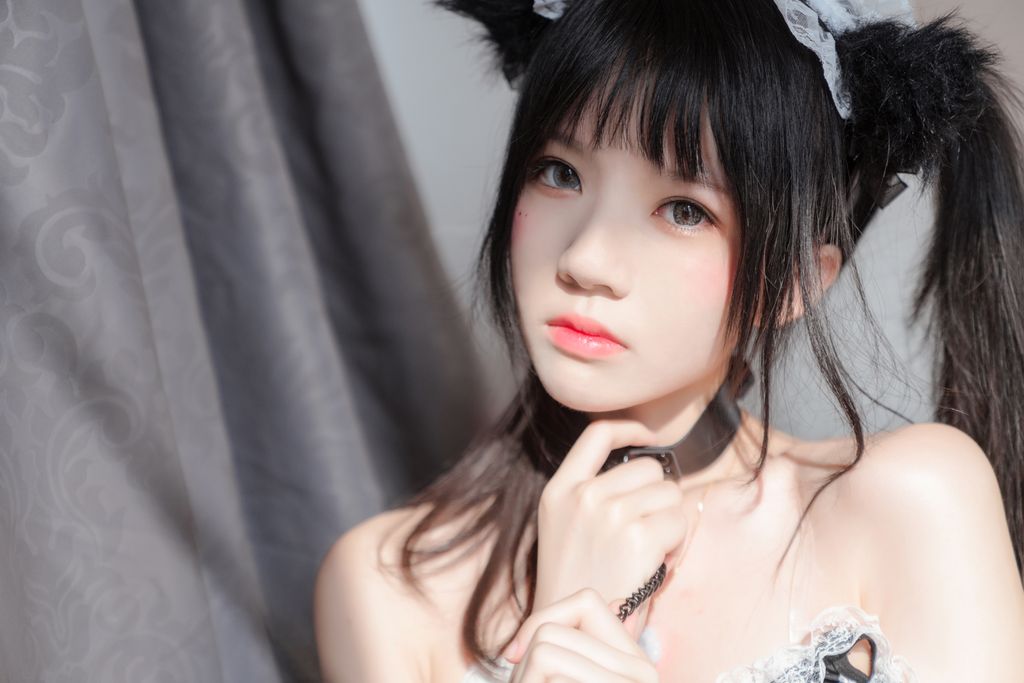 Coser @ 桜 桃 喵 Vol.021 黑猫 妹 抖 (黑猫 女仆) (78 photos)