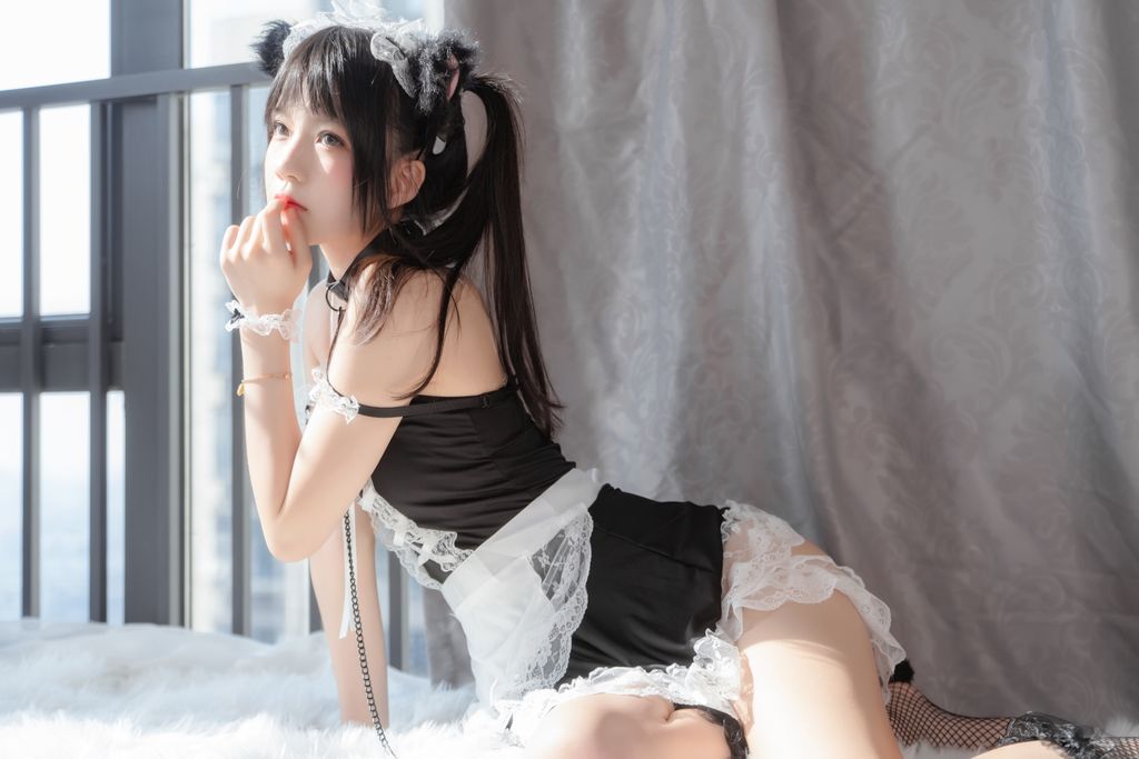 Coser @ 桜 桃 喵 Vol.021 黑猫 妹 抖 (黑猫 女仆) (78 photos)