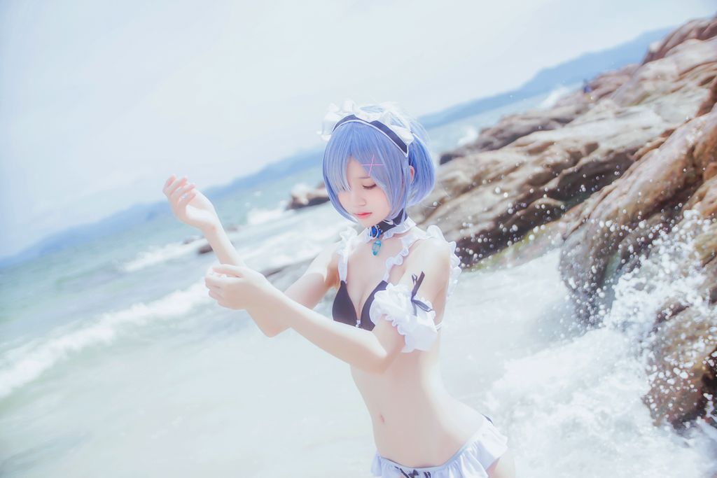 Coser @ 桜 桃 喵 Vol.036 蕾姆 水 着 (48 photos)