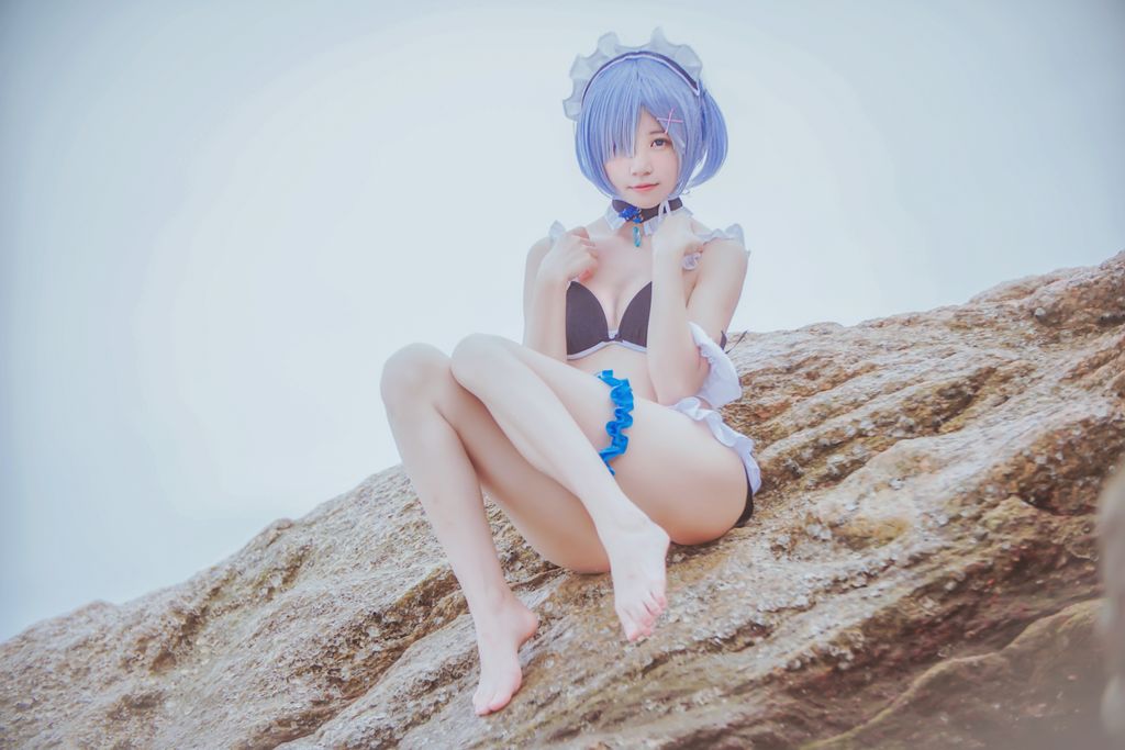 Coser @ 桜 桃 喵 Vol.036 蕾姆 水 着 (48 photos)