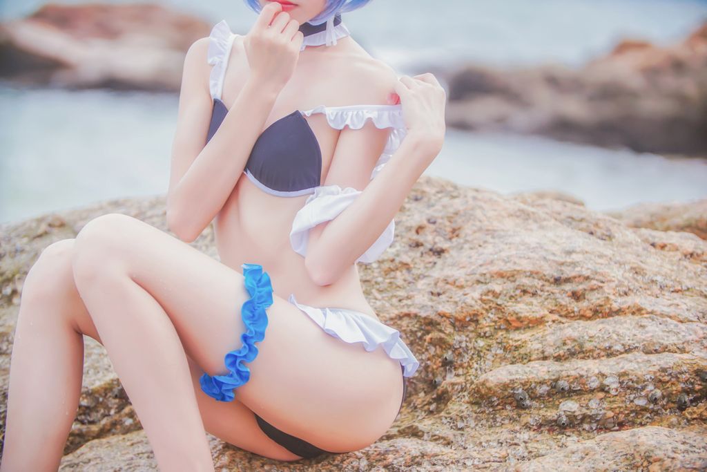 Coser @ 桜 桃 喵 Vol.036 蕾姆 水 着 (48 photos)