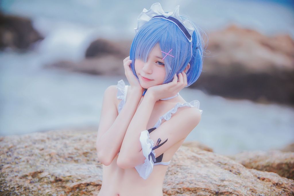 Coser @ 桜 桃 喵 Vol.036 蕾姆 水 着 (48 photos)