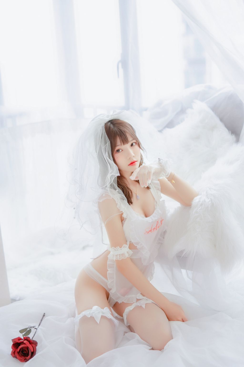 Coser @ 桜 桃 喵 Vol.040 轻纱 02 (34 photos)