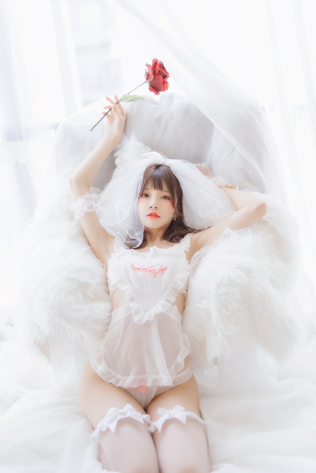 Coser @ 桜 桃 喵 Vol.040 轻纱 02 (34 photos)