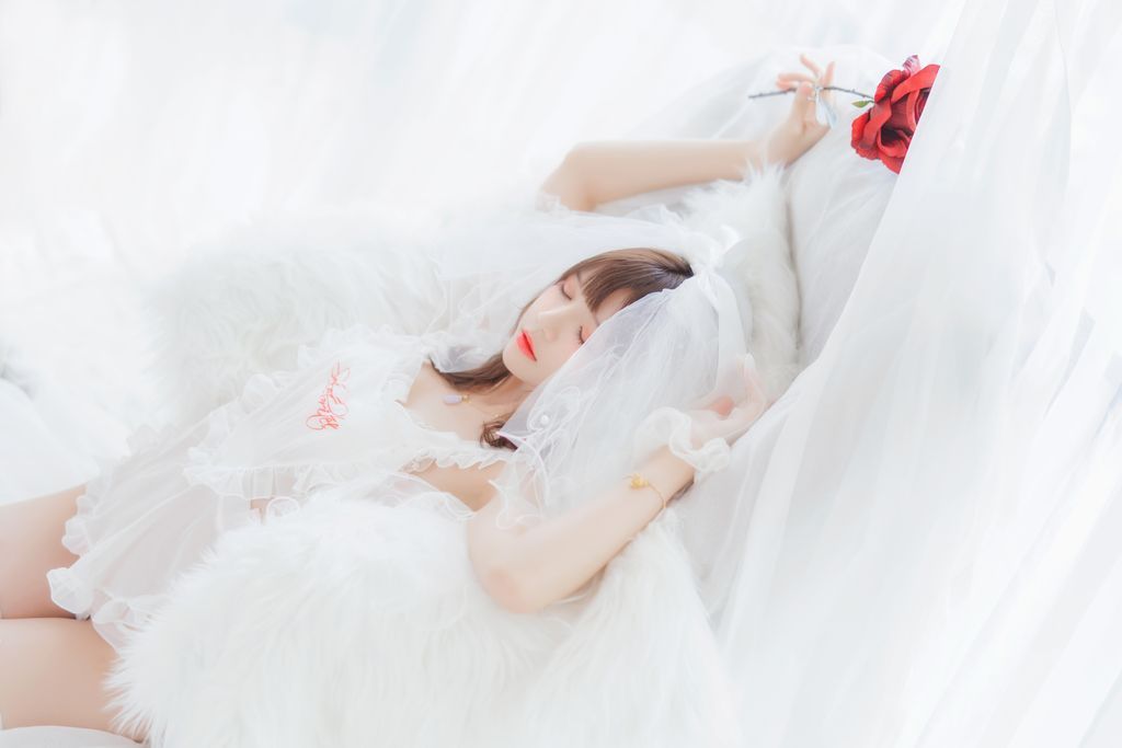 Coser @ 桜 桃 喵 Vol.040 轻纱 02 (34 photos)