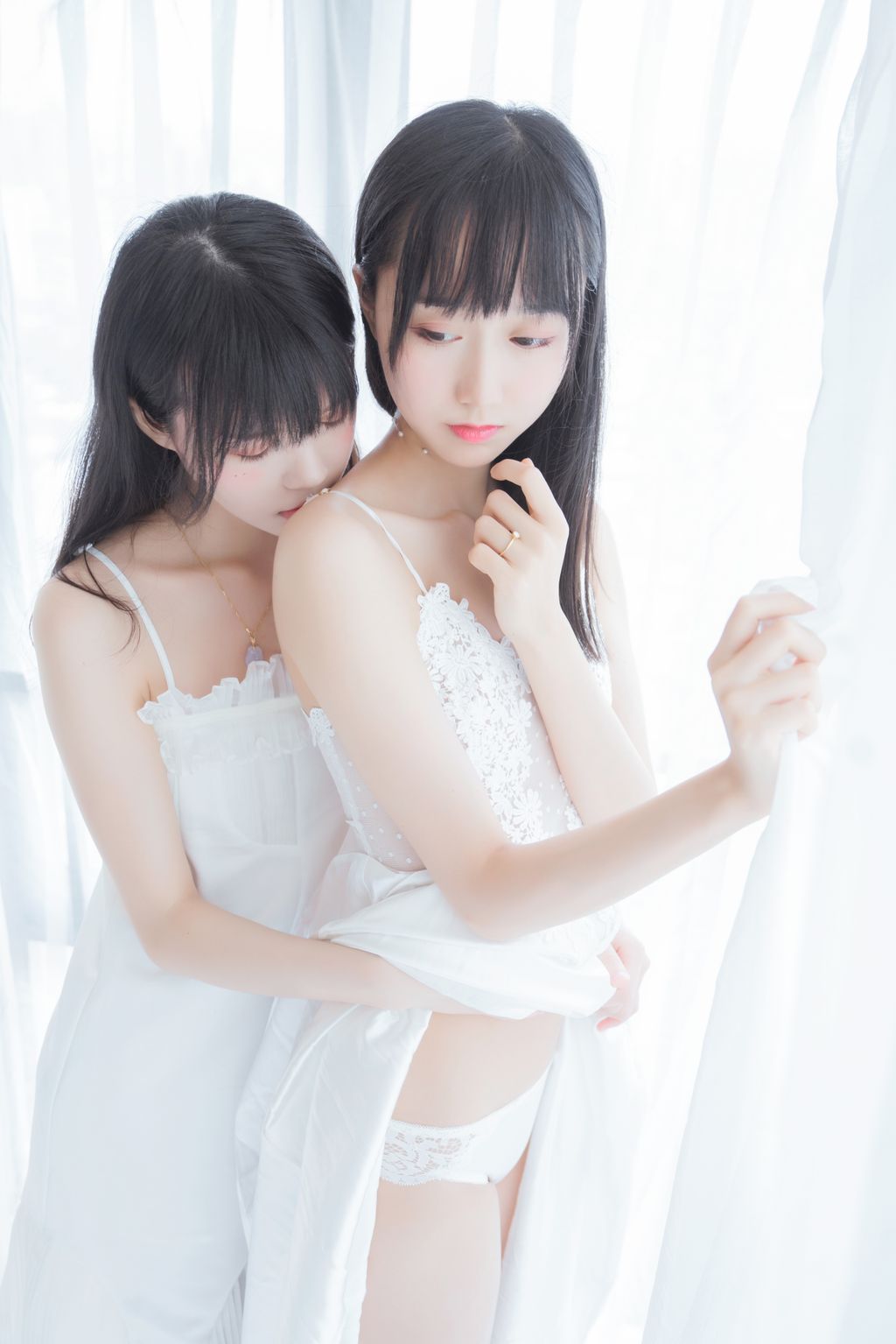 Coser @ 桜 桃 喵 Vol.045 白色 长裙 (58 photos)