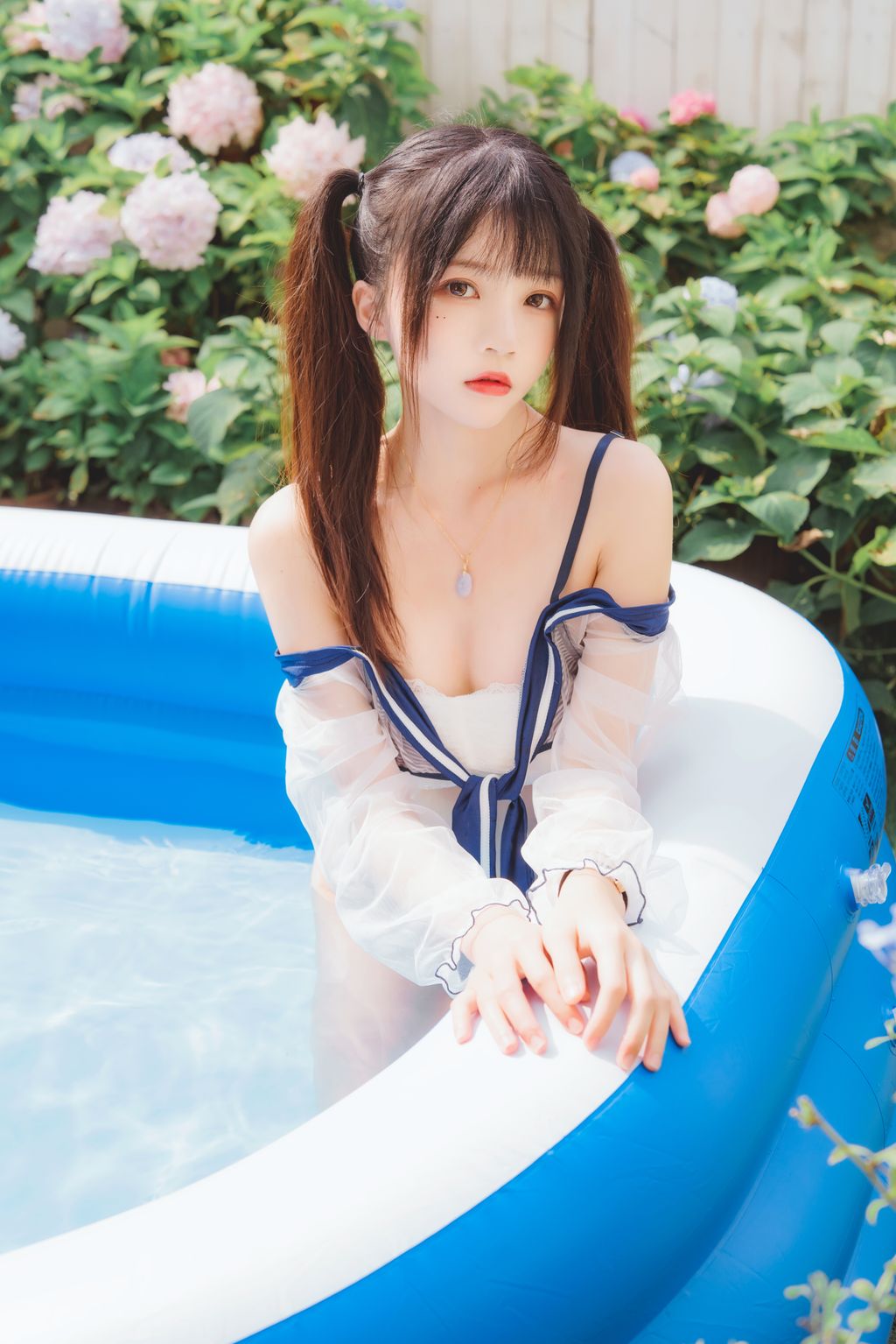 Coser @ 桜 桃 喵 Vol.054 无尽 夏 (58 photos)