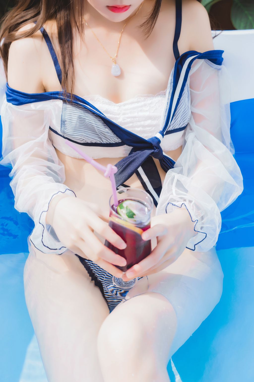 Coser @ 桜 桃 喵 Vol.054 无尽 夏 (58 photos)