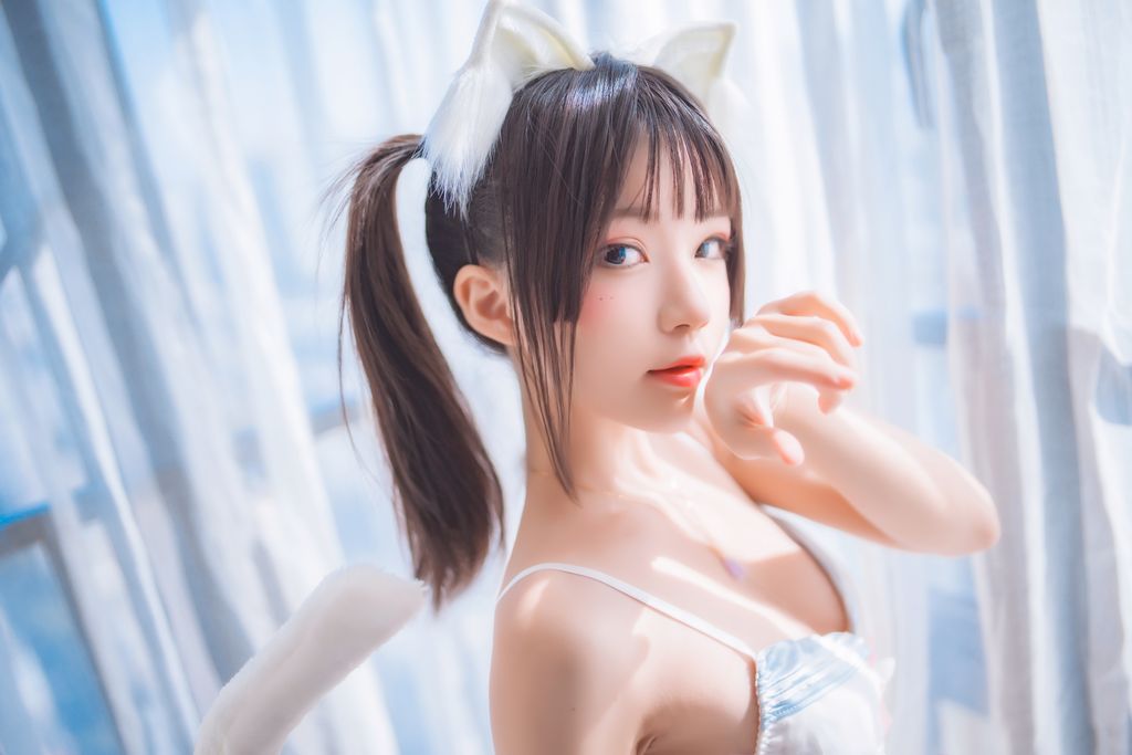 Coser @ 桜 桃 喵 Vol.069 一只 恋爱 (44 photos)