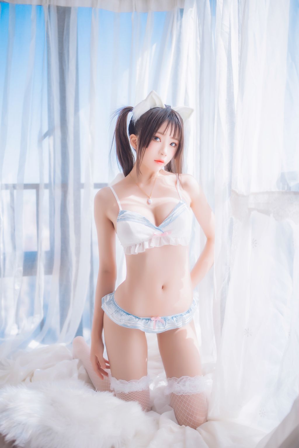 Coser @ 桜 桃 喵 Vol.069 一只 恋爱 (44 photos)