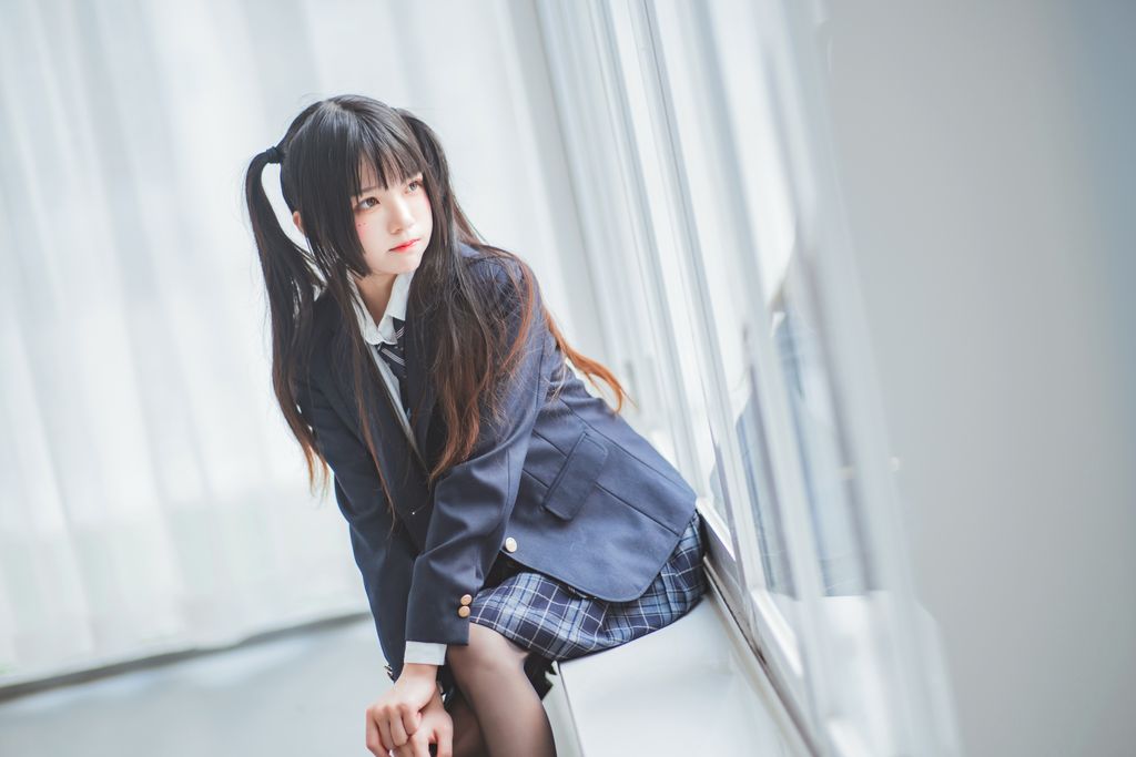 Coser @ 桜 桃 喵 Vol.082 桜 桃 未熟 2 冬季 制服 丝 秀 (45 photos)