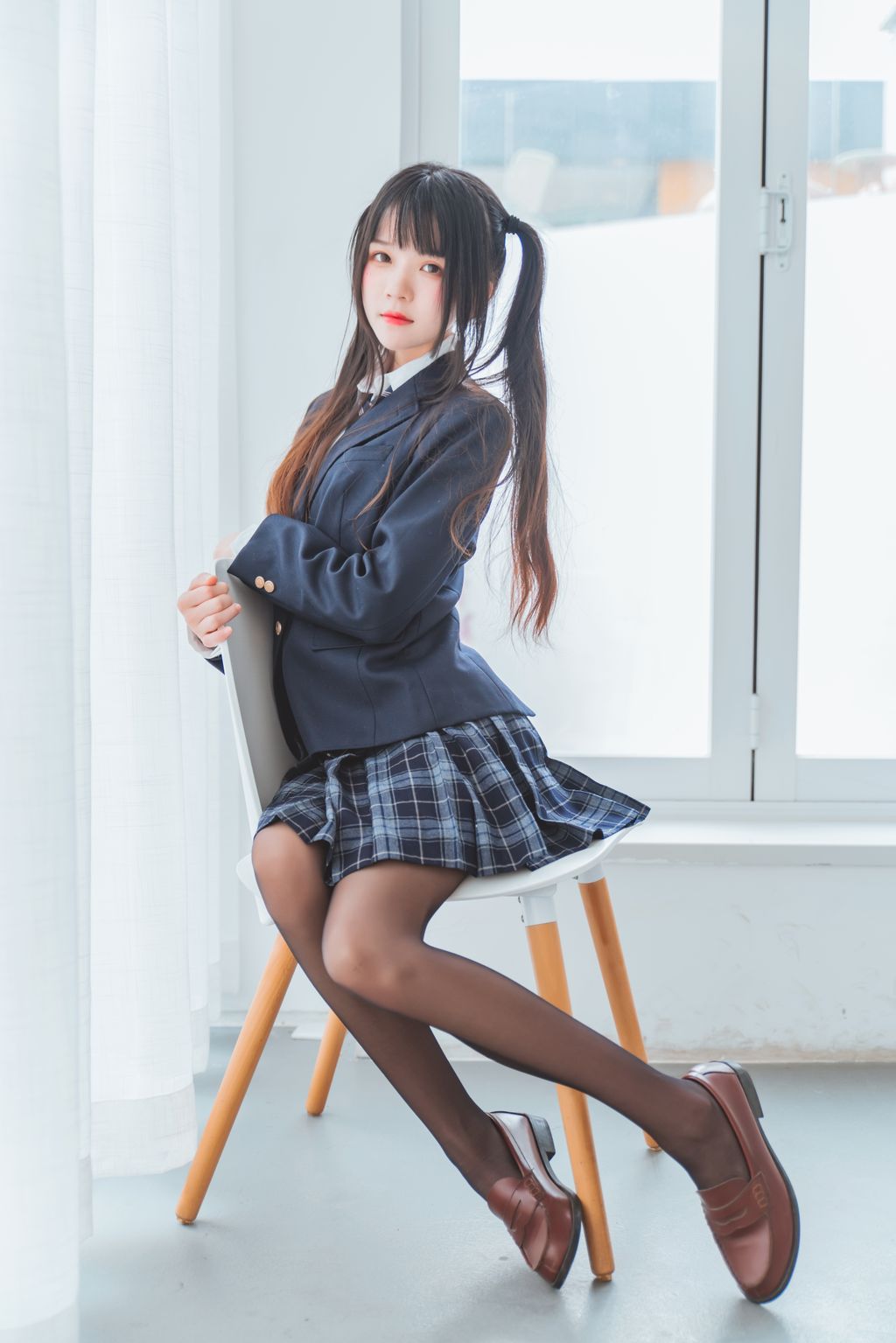 Coser @ 桜 桃 喵 Vol.082 桜 桃 未熟 2 冬季 制服 丝 秀 (45 photos)