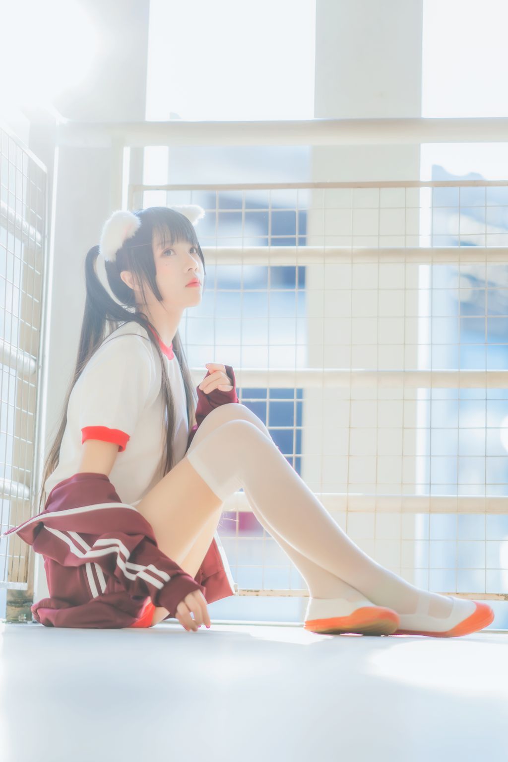 Coser @ 桜 桃 喵 Vol.091 红色 体操服 (44 photos)