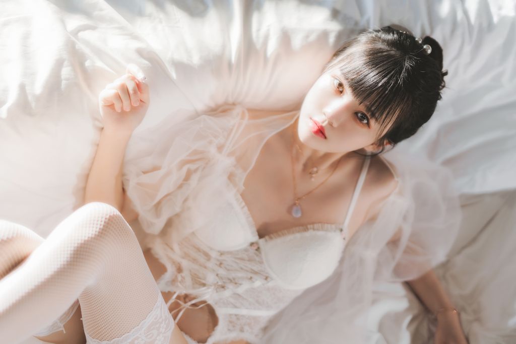 Coser @ 桜 桃 喵 Vol.097 白纱 糖 (69 photos)