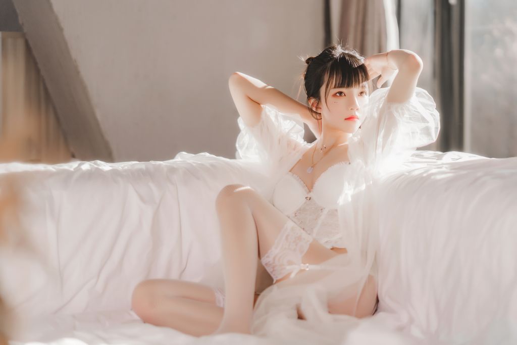 Coser @ 桜 桃 喵 Vol.097 白纱 糖 (69 photos)