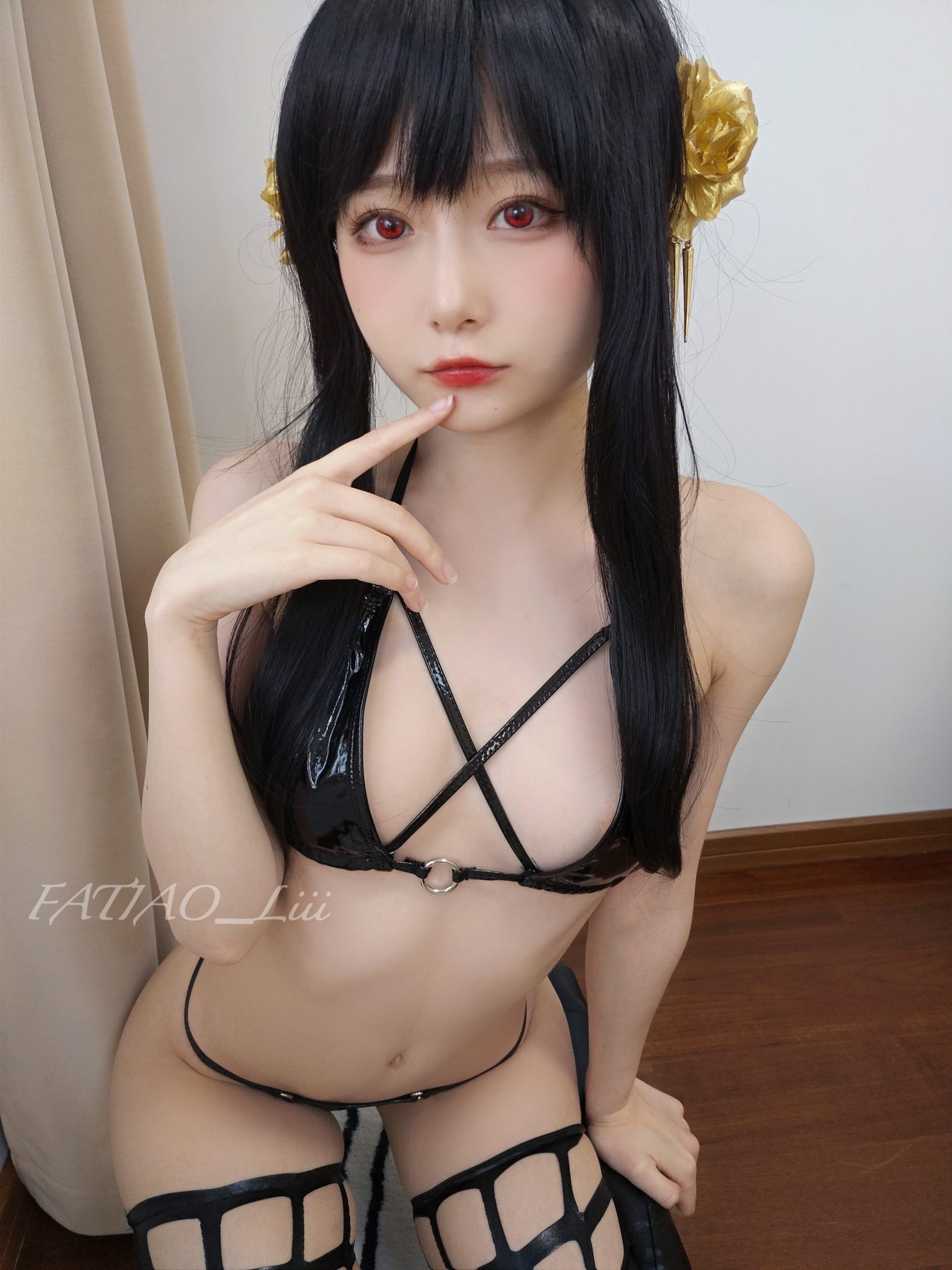 [Fantia] 发条少女 迷之呆梨 – (FATIAO_Liii) 自撮り写真 Yor Forger