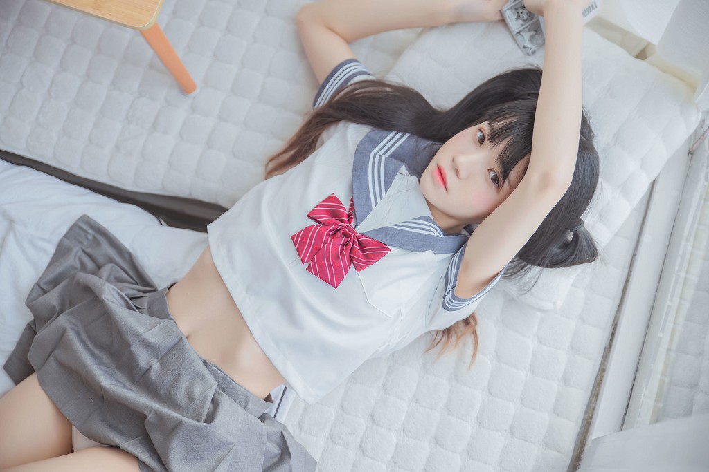 COSER桜桃喵《心形胖次》 [Cosplay美女] 写真集 [111P]