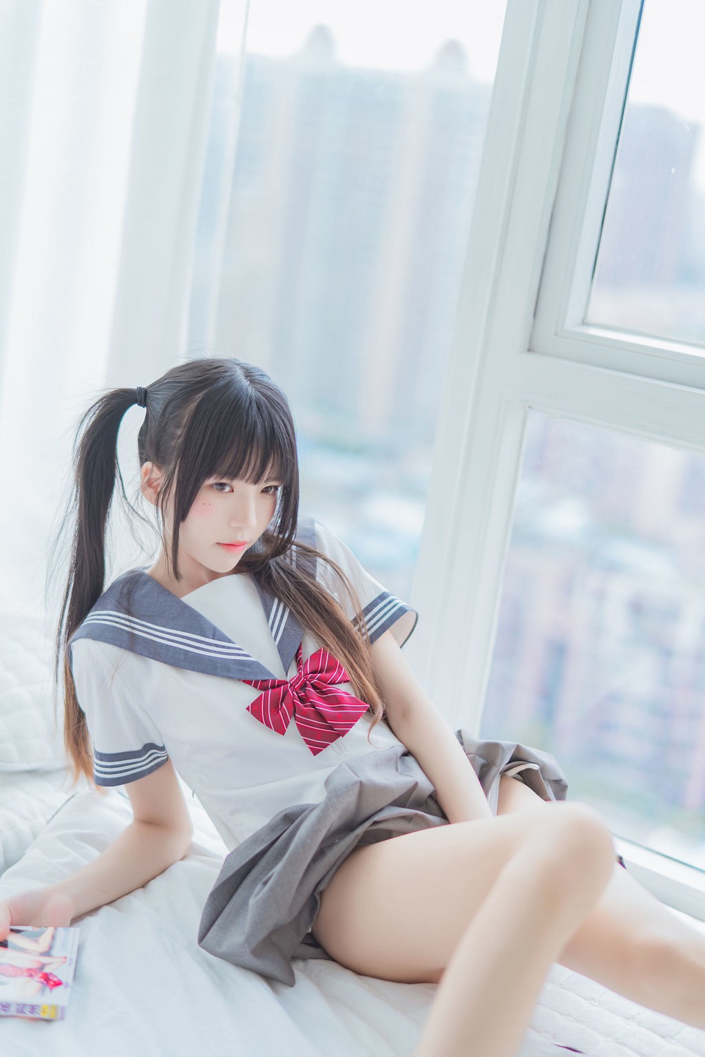 COSER桜桃喵《心形胖次》 [Cosplay美女] 写真集 [111P]