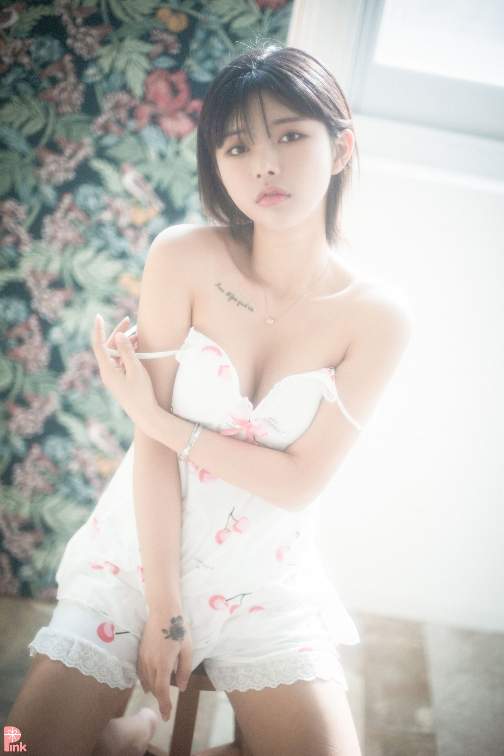 [PINK RIBBON] Uuuha - Floral - 1 [52P]