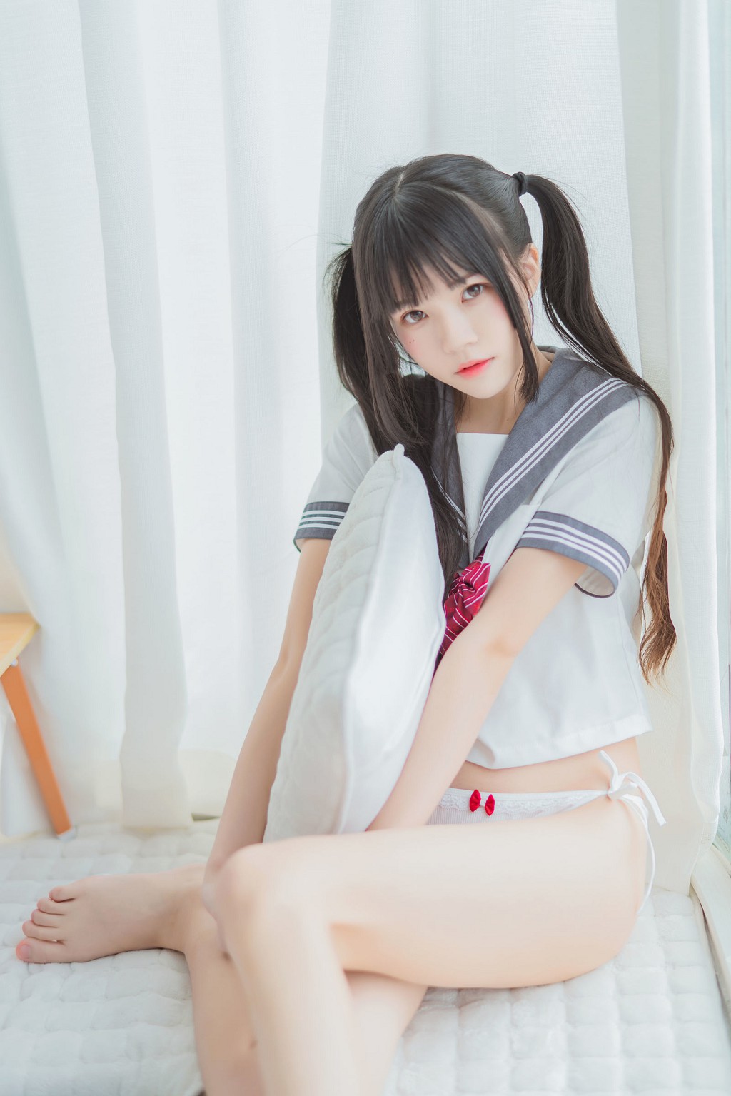 COSER桜桃喵《心形胖次》 [Cosplay美女] 写真集 [111P]