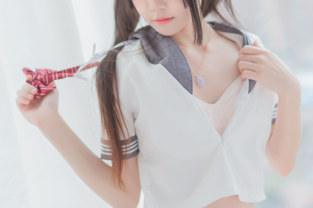 COSER桜桃喵《心形胖次》 [Cosplay美女] 写真集 [111P]