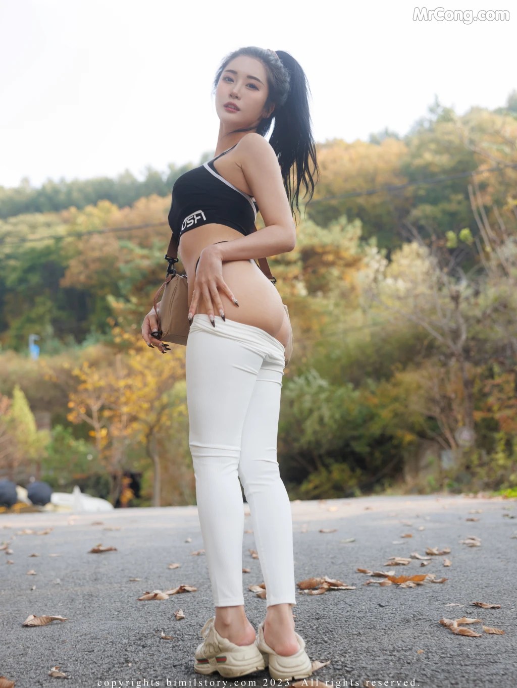 [Bimilstory] Bomi (보미)_ Vol.36 Outdoor Exposure – Purpose of Hiking [90P]