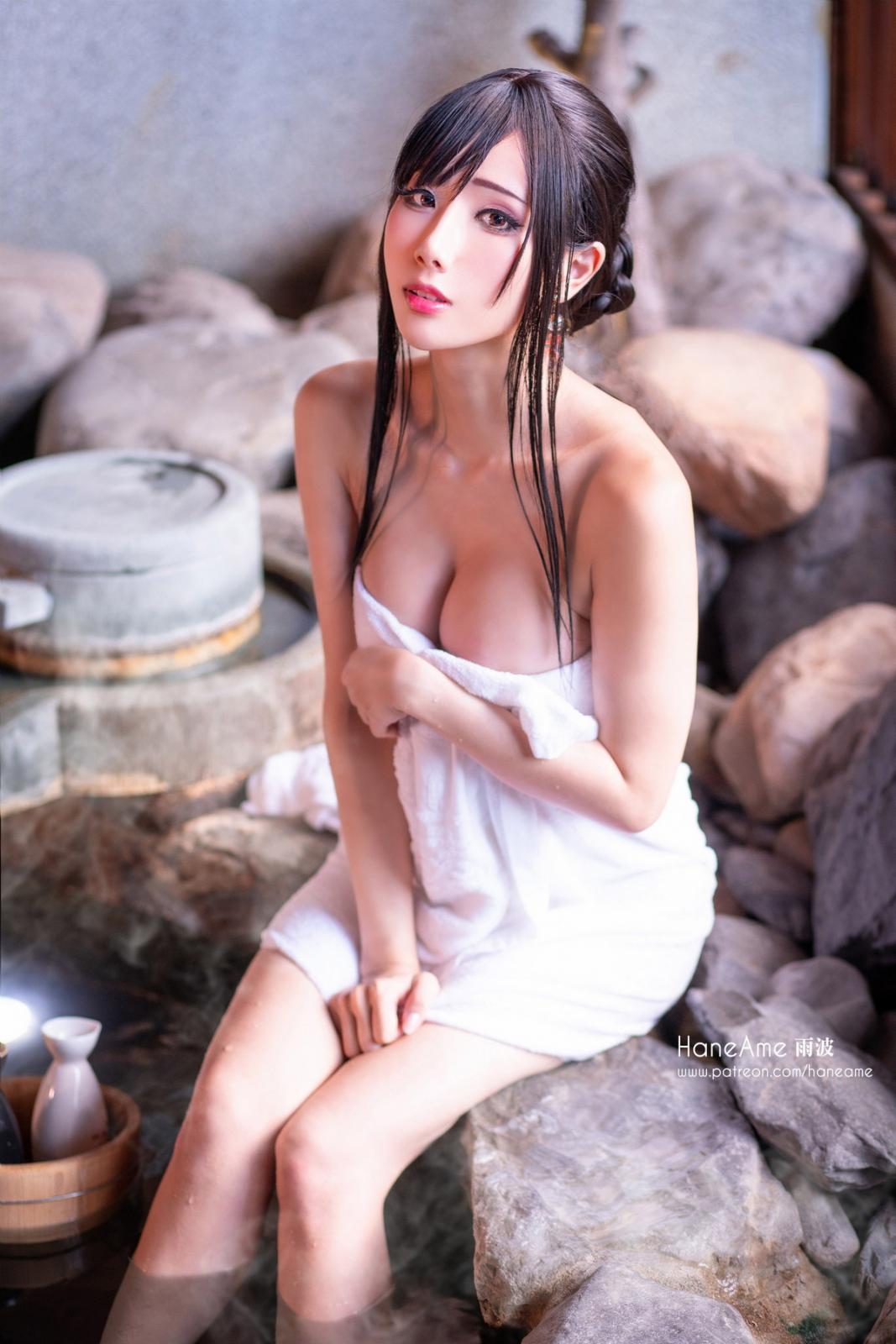 Coser美女雨波_HaneAme温泉主题脱日系和服露性感花色内衣秀丰满身材诱惑写真 [100P]