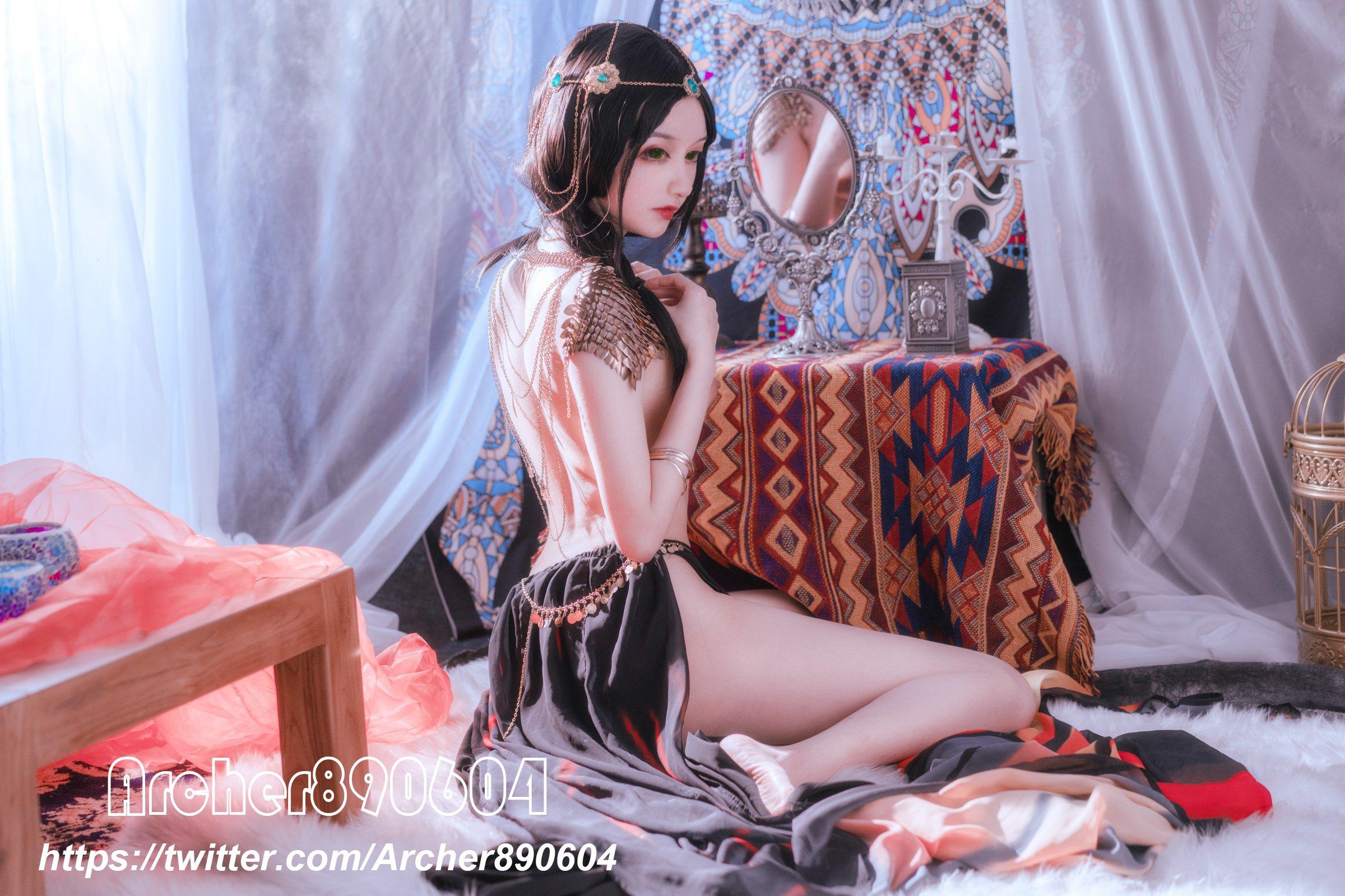 绿洲舞娘 [26P]