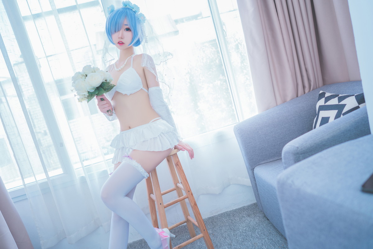 网络美女猫君君MaoJun蕾姆内衣花嫁主题白色内衣配白丝吊袜秀完美身材诱惑写真 [41P]