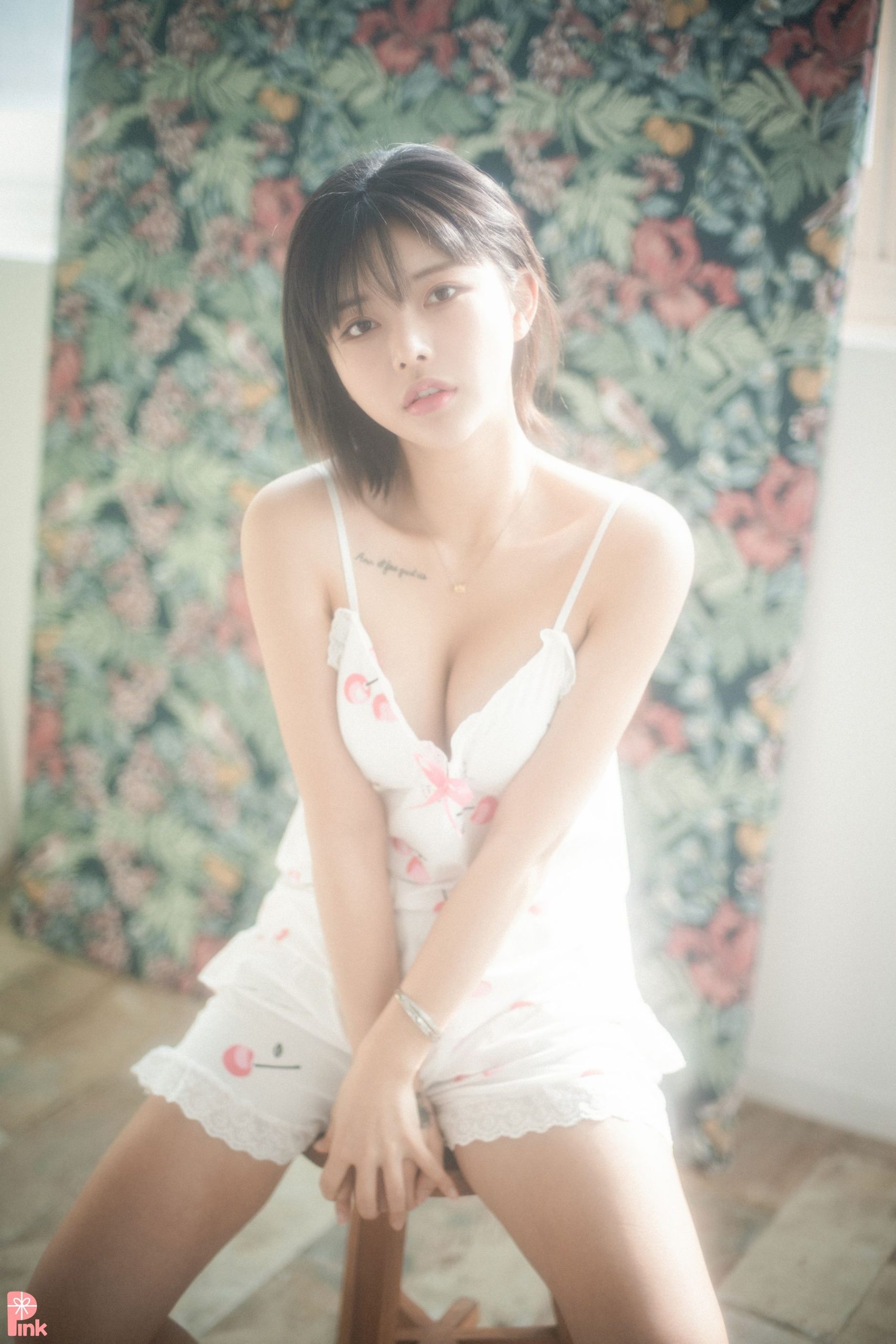 [PINK RIBBON] Uuuha - Floral - 1 [52P]