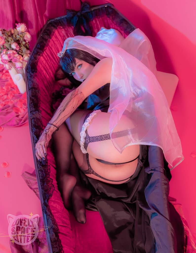 LovelySpaceKitten – Mavis Bride