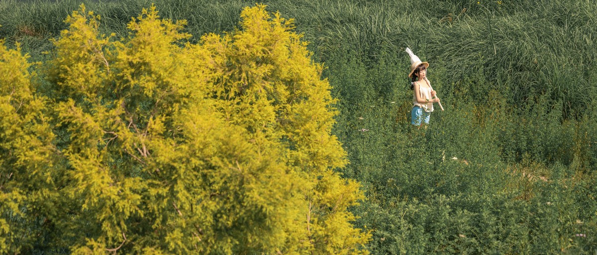 动漫博主蠢沫沫乡下妹妹主题户外半脱性感上衣露傲人豪乳遮点极致诱惑写真 [125P]