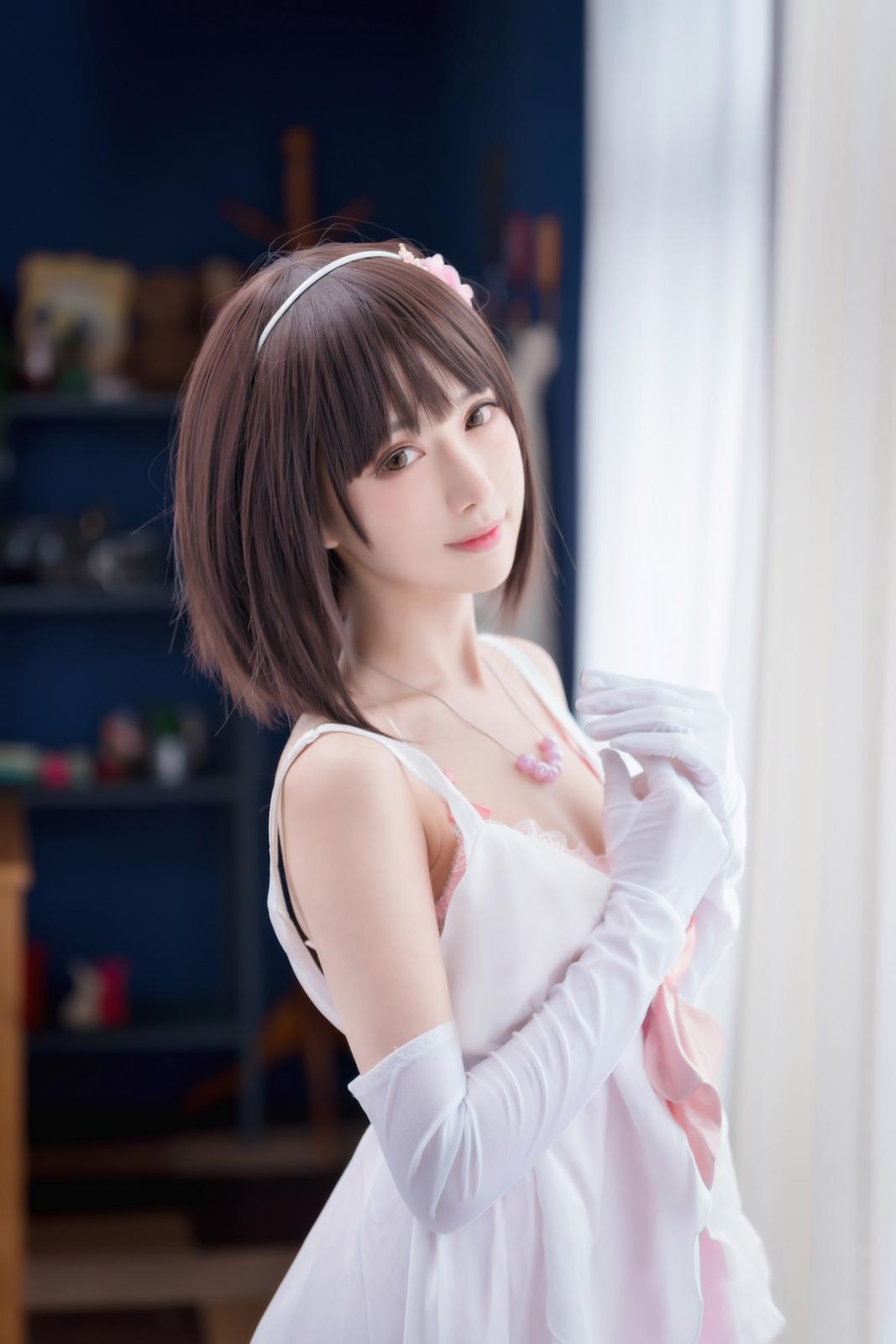 网络美女Shika小鹿鹿加藤惠主题性感白色薄纱短裙配白丝袜露粉色内衣诱惑写真 [61P]
