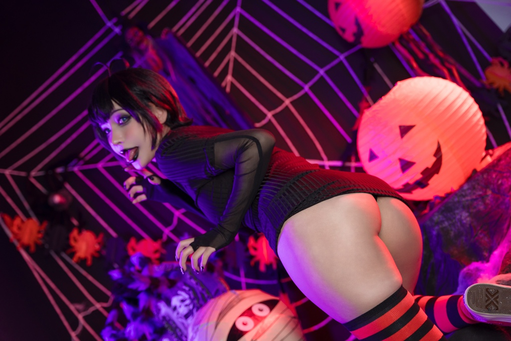 Umeko J – Mavis Halloween