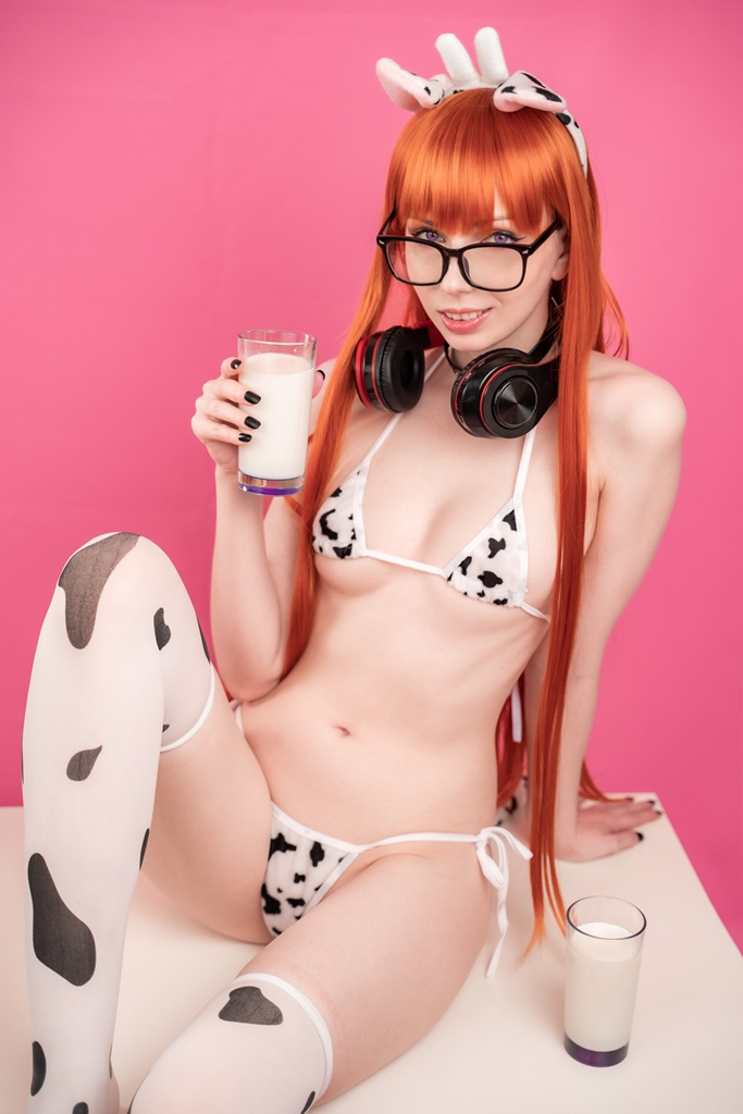 Victoria Lirell – Futaba Sakura Cow