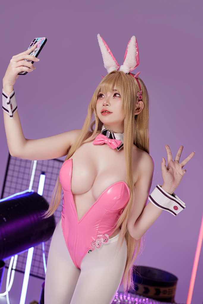 ZinieQ – Viper Bunny Suit (NIKKE)