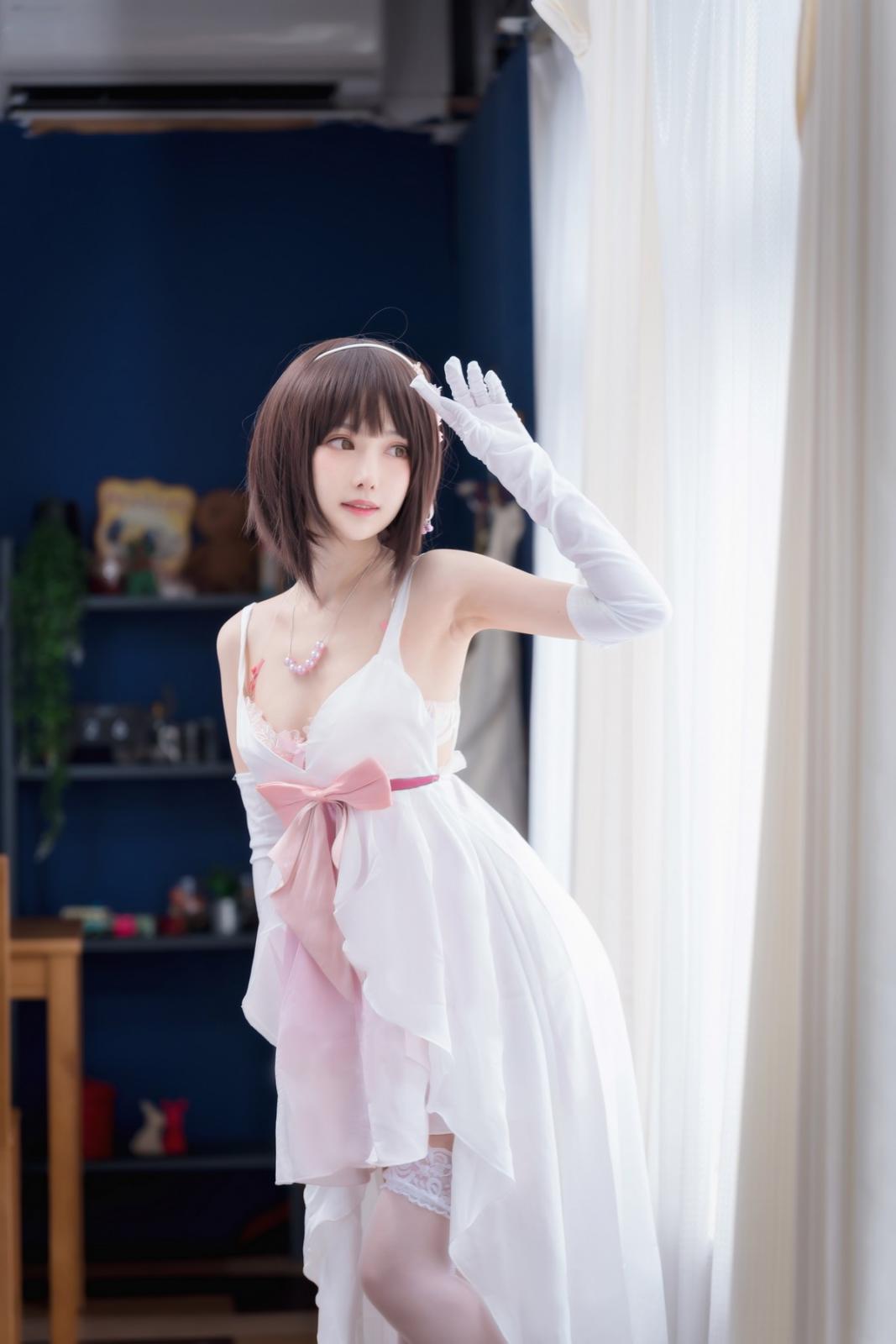 网络美女Shika小鹿鹿加藤惠主题性感白色薄纱短裙配白丝袜露粉色内衣诱惑写真 [61P]
