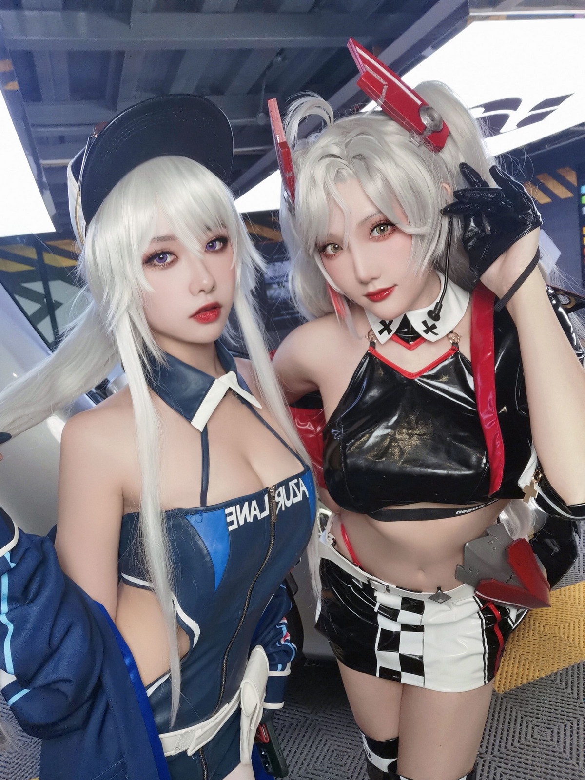 微博妹子Momoko葵葵&瓜希酱企业赛车主题性感赛车女郎服饰秀完美身材诱惑写真 [58P]