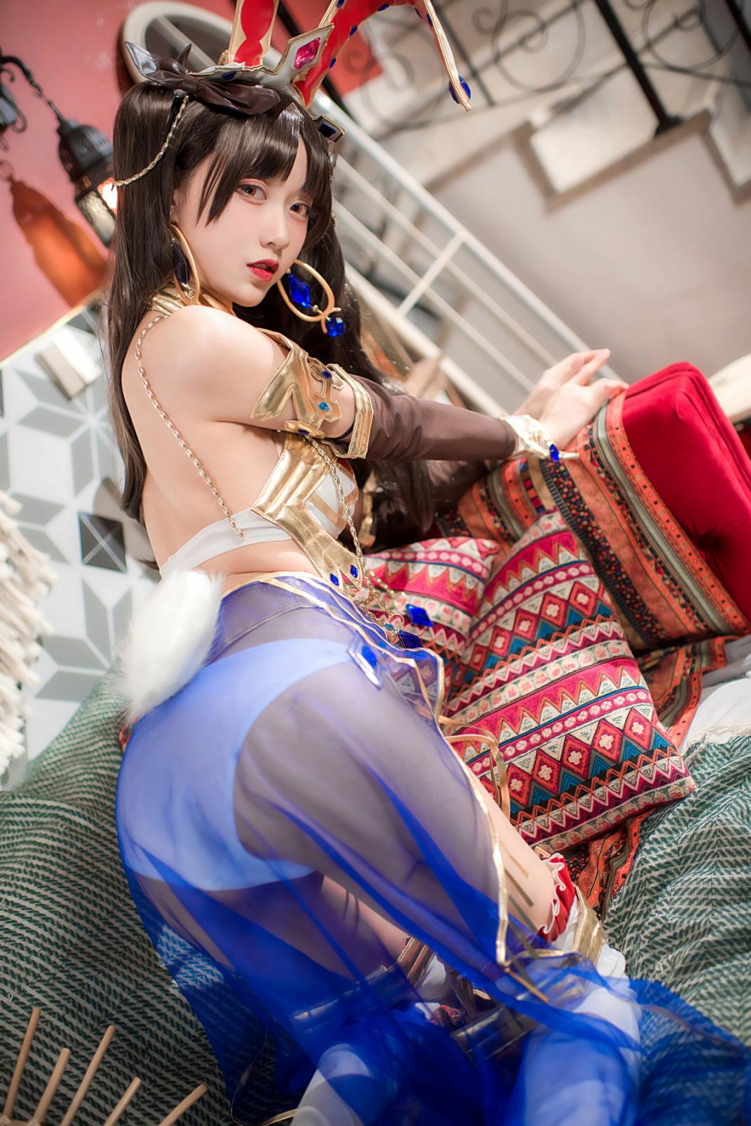 萌系小姐姐木绵绵OwO伊什塔尔主题性感兔女郎装扮情趣服饰秀完美身材诱惑写真 [35P]