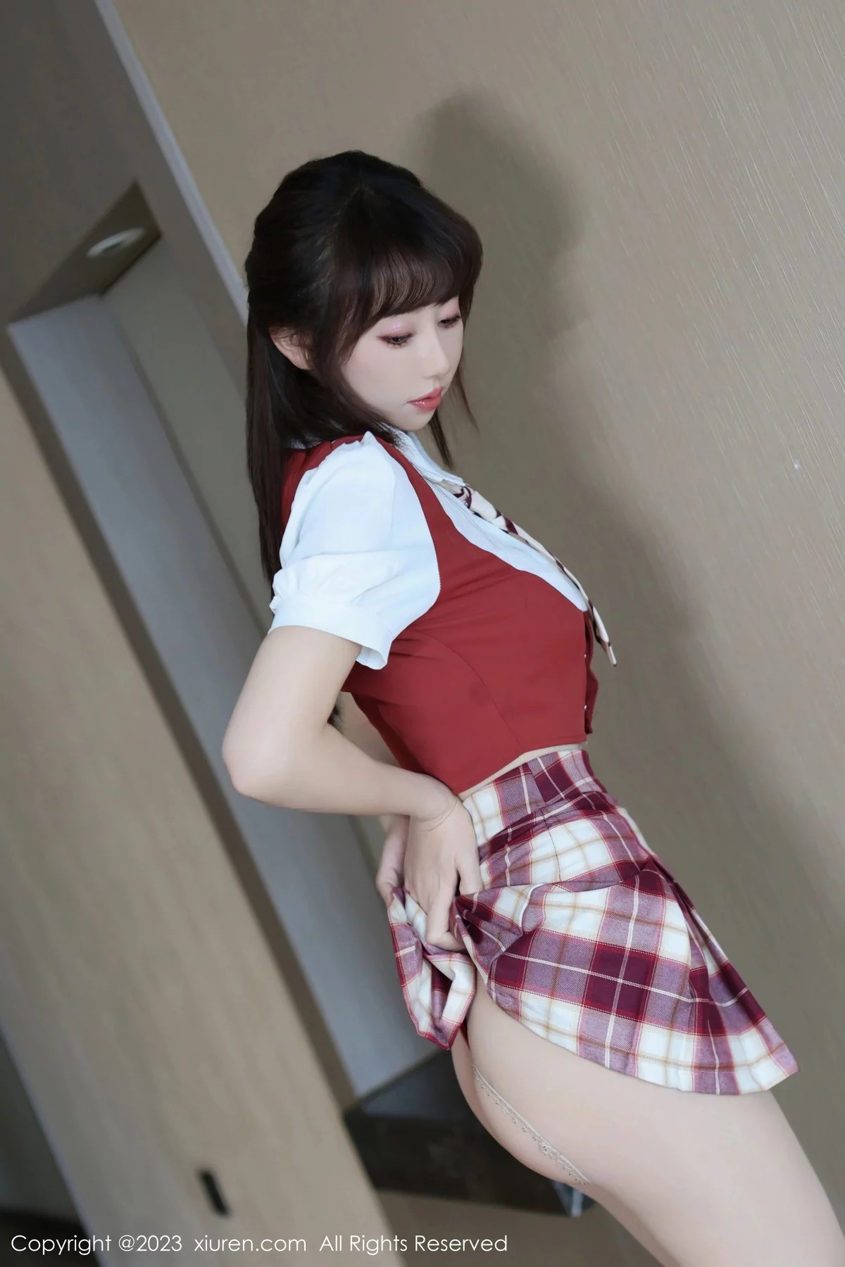 XiuRen秀人网]第7851期金tiao写真