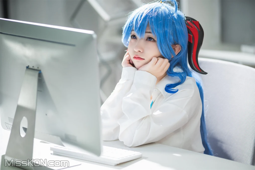 Coser@花铃_ 甘雨秘书OL [93P]