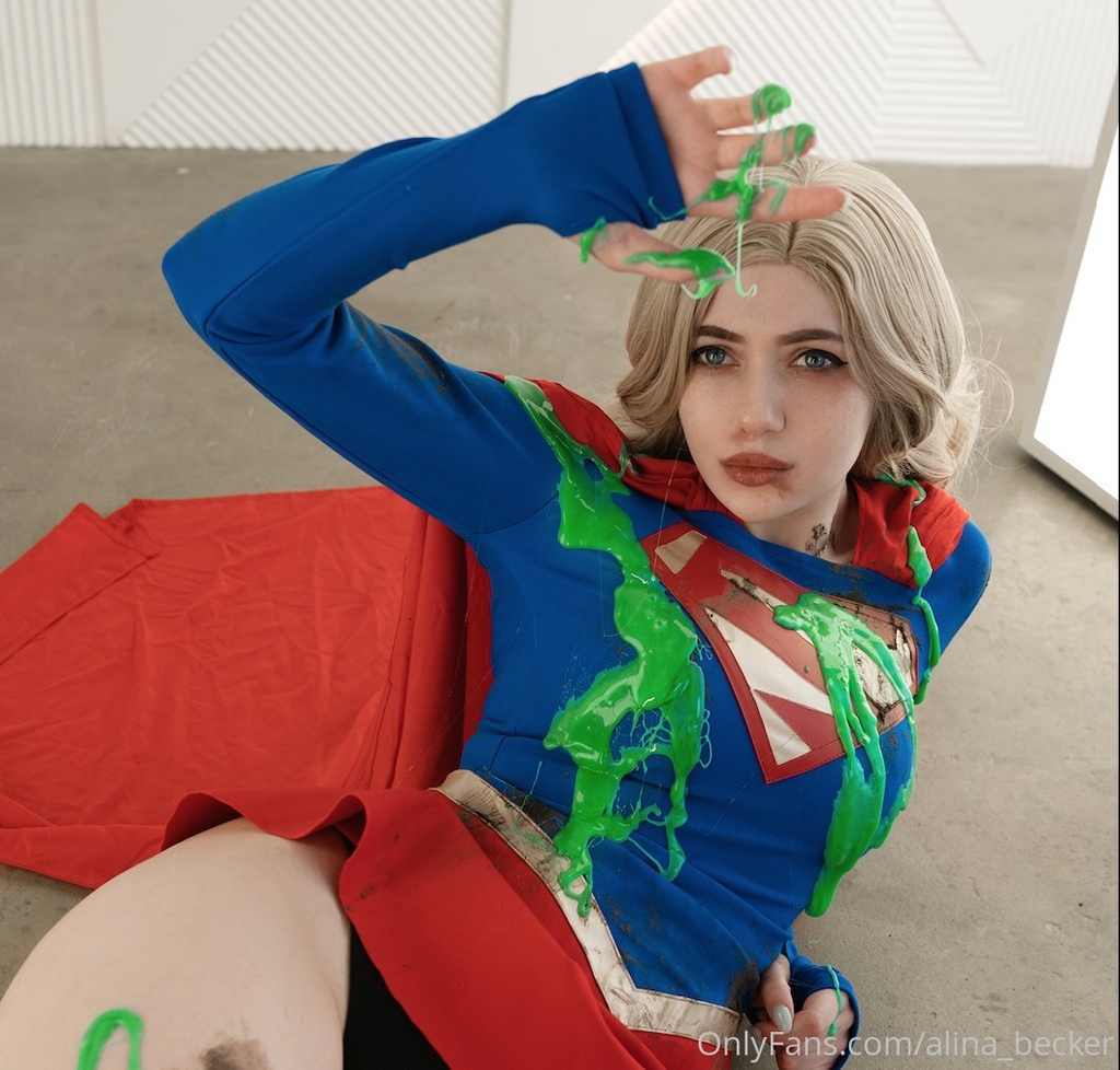 Alina Becker – Supergirl